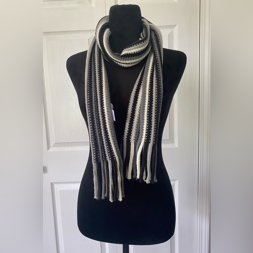 🌸 3 for $12 Women’s Scarf